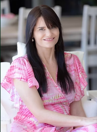 Dr Sandy Skinner